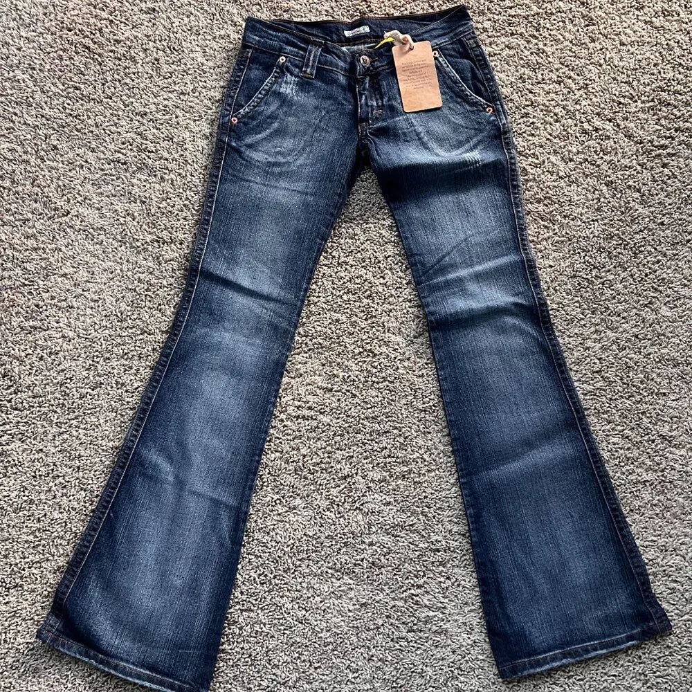 NWT Frankie B Jeans Size 0 Butterfly Embroidered Flare Y2K Low Rise Denim - Picture 2 of 2